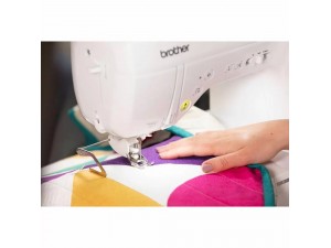 Masina de cusut si brodat Brother Innov-is F580