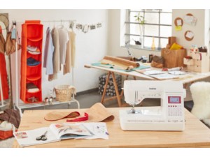 Masina de cusut Brother F400