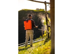 Pompa manuala de presiune, tip rucsac 16 litri